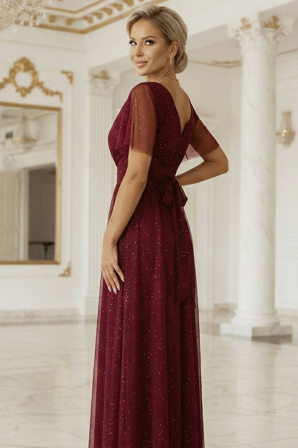 Numoco Basic 635-5 MELANIA long, shiny dress with a neckline and short sleeves - burgundy