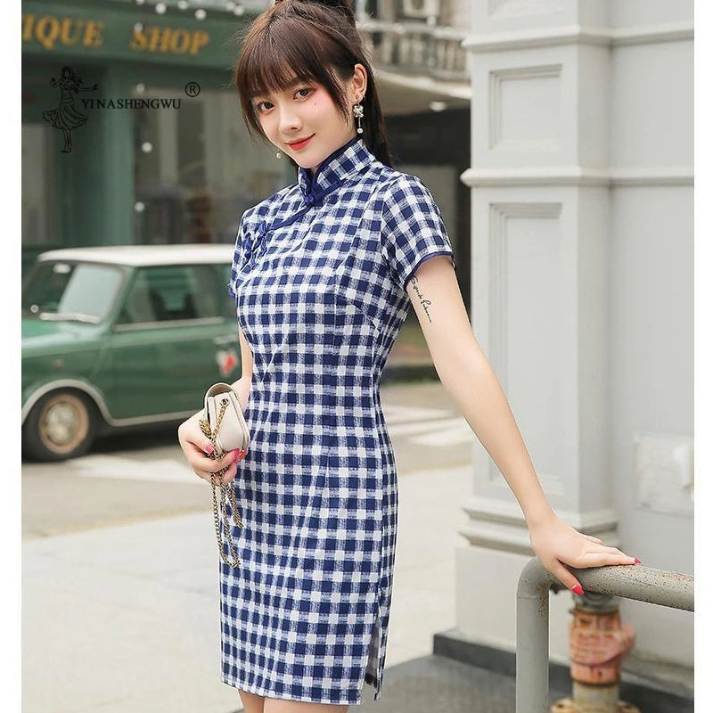 Chinese Traditions Elegant Slim Chinese Vintage Short Sleeve Daily Dress Women Cotton Mini Qipao Sexy High Split Plaid Cheongsam