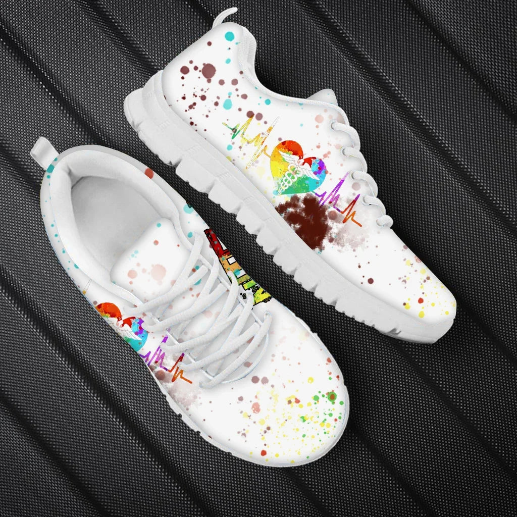 New Cartoon Nurse Shoes for Women Medical Heart Beat Brand Design Breathable Sneakers Flats Shoes Zapatos Mujer