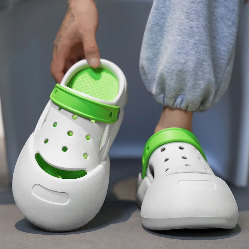 Shoes with a sense of shit in summer 2024 new fashion home soft-soled non-slip wearing thick-soled beach sandals and slippers