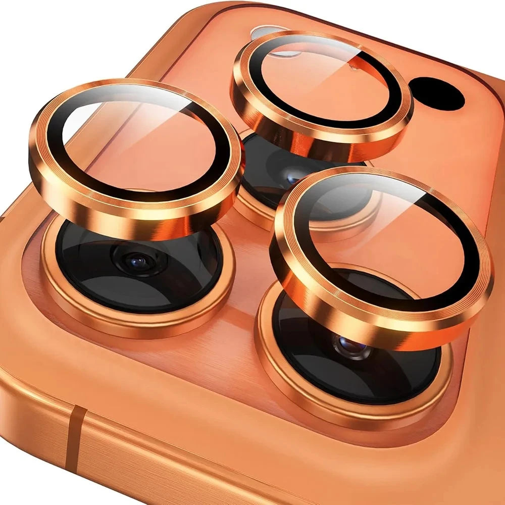 Detta är ett "3-2PCS Camera Lens Protector" för iPhone 17 Pro Max/17Pro/17Air med metallring och glasskydd. Produkten har en aluminiumlegerad ram med 3D-textur som både skyddar kameralinsen och ger telefonen en stilren look