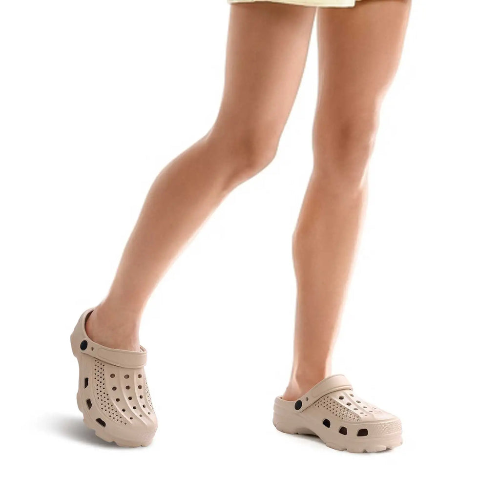 Pallene Women's Garden Clogs Shoes Fashion Summer Sandals Unisex Beach Slippers Comfort Soft House Slippers With Arch Support