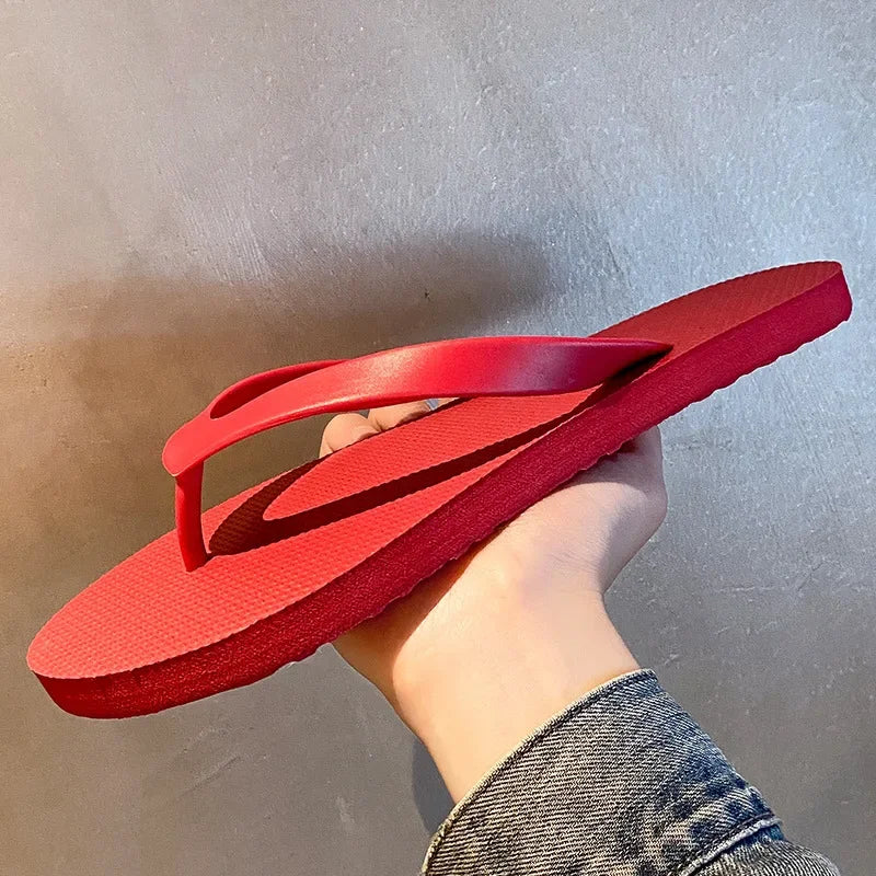Comfortable Solid Color Non Slip Wearable Soft Slippers Men's Beach Shoes 2025 Summer Flat Heels Casual Flip Flops for Man