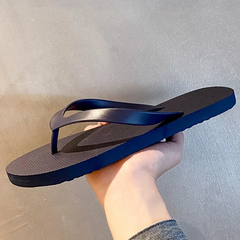 Comfortable Solid Color Non Slip Wearable Soft Slippers Men's Beach Shoes 2025 Summer Flat Heels Casual Flip Flops for Man