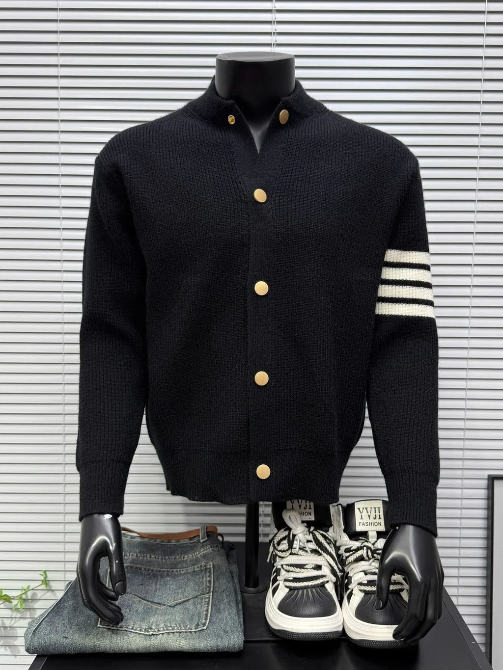 Men's Knitted Cardigan Sweater Stripe Pattern