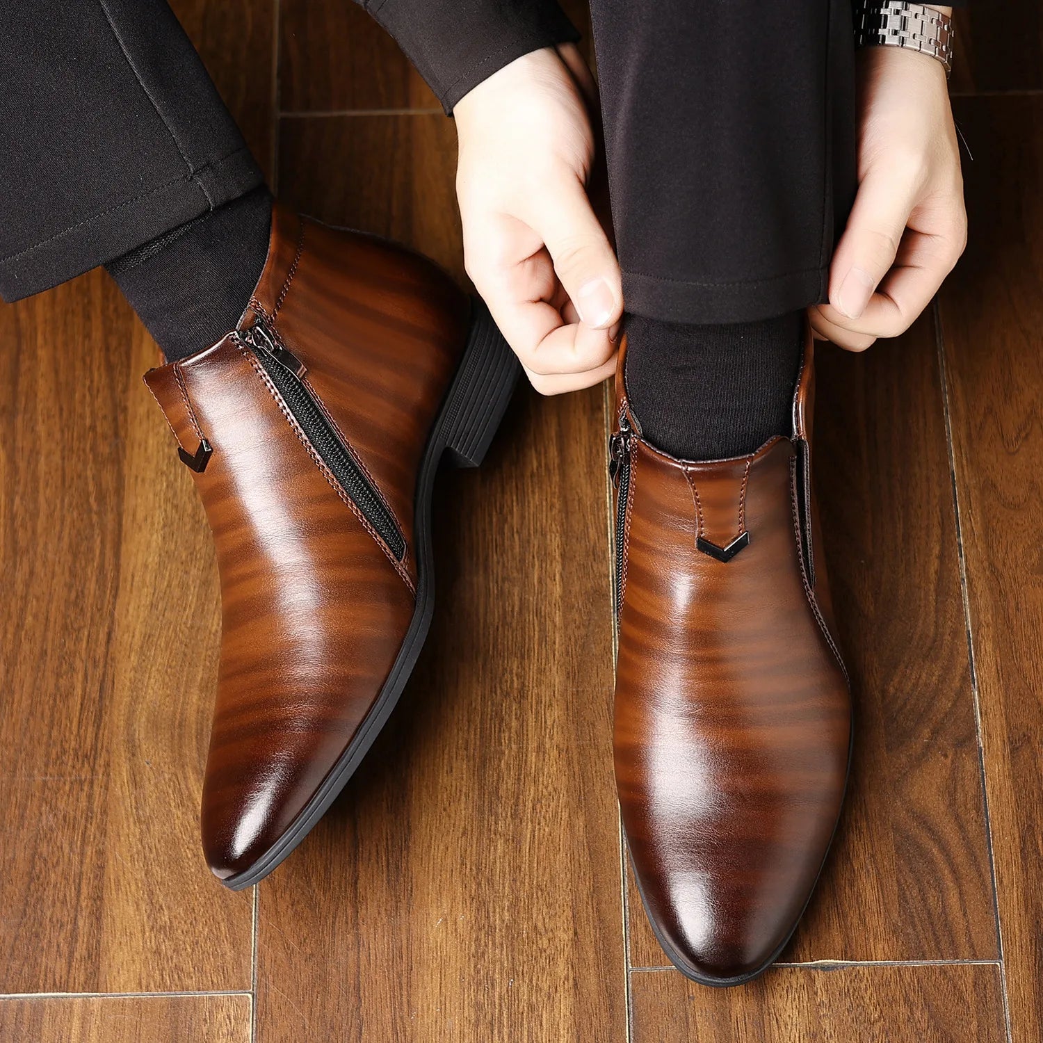 Men Ankle Boots Luxury High-top Men Leather Shoes High Quality Non-Slip Motorcycle Boots Fashion Zipper Men Boots 2025